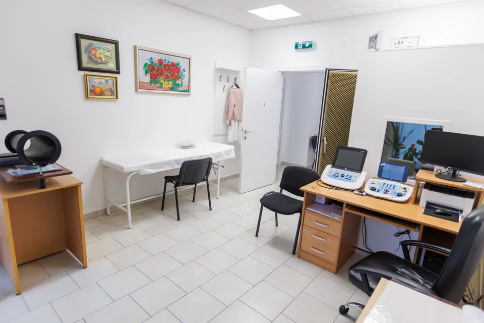 Hallásvizsgáló rendelő audiométerrel